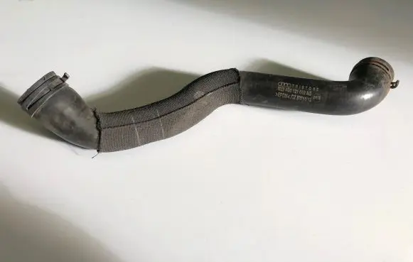 Audi A6 S6 C7 4G Engine coolant pipe/hose 4G0121049AG