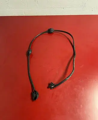 Windshield washer spray nozzle