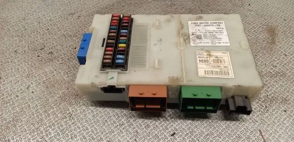 Ford Mondeo MK IV Fuse module 7G9T14A073YA