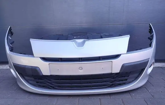 Renault Megane III Front bumper 620220004R