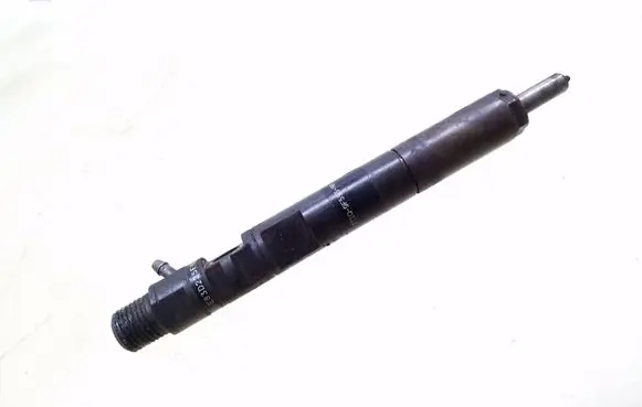 Ford Focus Fuel injector EJBR02201Z 1162LV23F43 2T1Q9F593AA