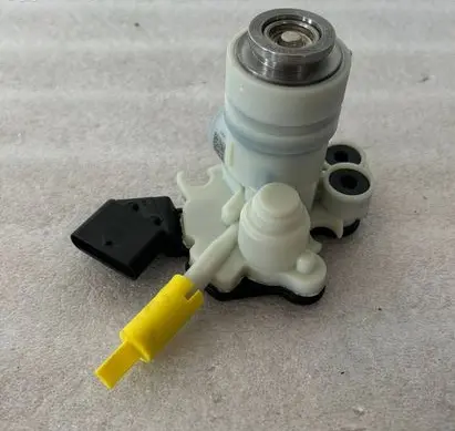 Land Rover Discovery 5 Adblue pump F01C250181