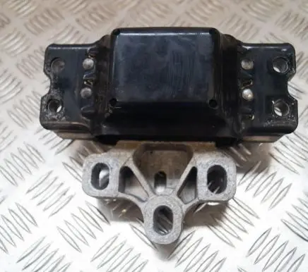 Skoda Superb B6 (3T) Engine mount bracket 3C0199555R