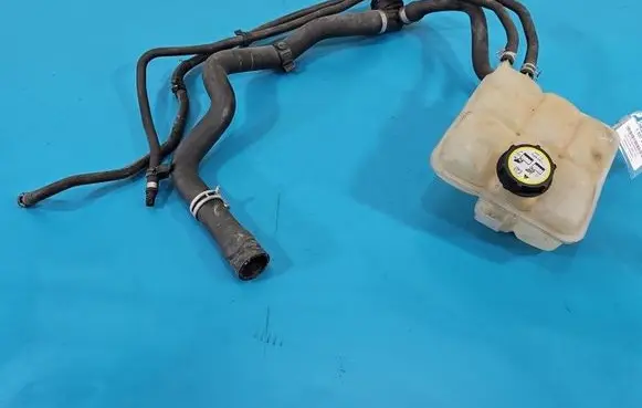 Ford Kuga I Coolant expansion tank/reservoir 3M5H8K218AJ IMPRK1537250