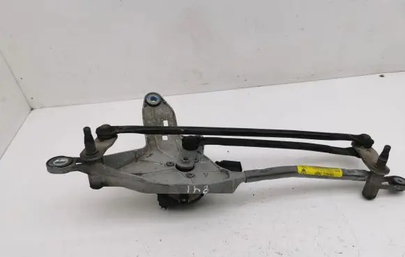 Maserati Ghibli Front wiper linkage and motor 670001639 91498475