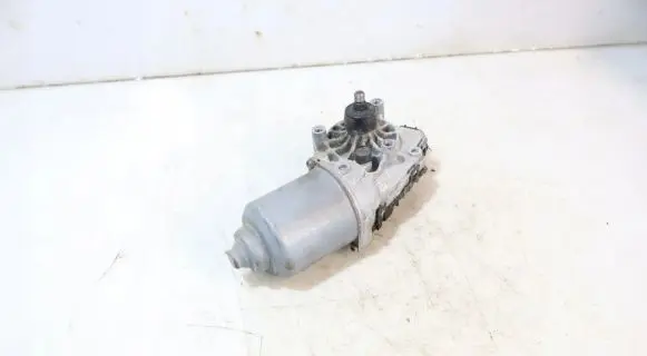 Suzuki SX4 Wiper motor