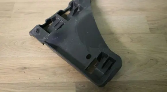 Volkswagen Sharan Front bumper mounting bracket 7M3807184A