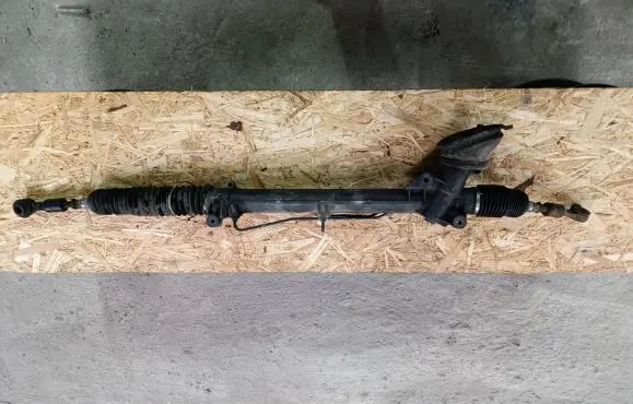 Volkswagen PASSAT B5 Steering rack 8d1422066f