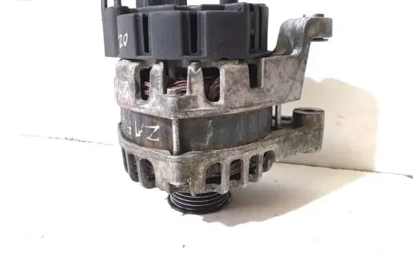 Opel Zafira A Generator/alternator 24463064YJSG7S020