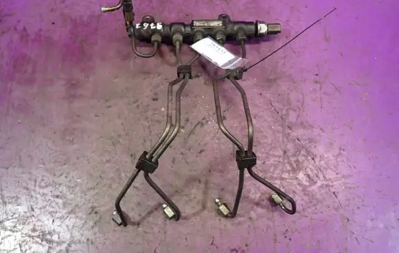 Ford Focus C-MAX Fuel main line pipe