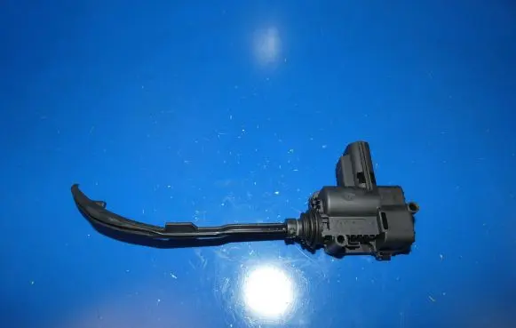 Jaguar XJ X351 Fuel tank cap lock 