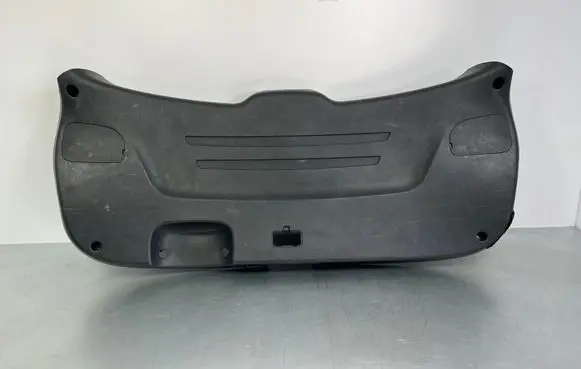 Hyundai Santa Fe Tailgate/boot lid cover trim 817512W000