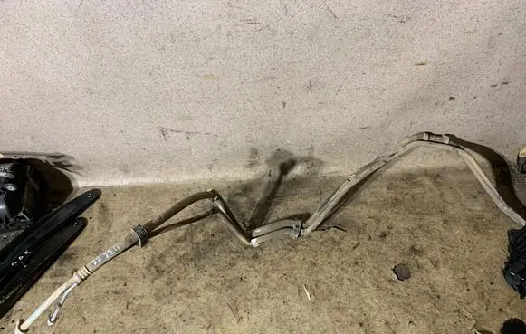 Mercedes-Benz GL X166 Air conditioning (A/C) pipe/hose A1668306015