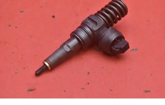 Seat Cordoba (6L) Fuel injector 045130073T