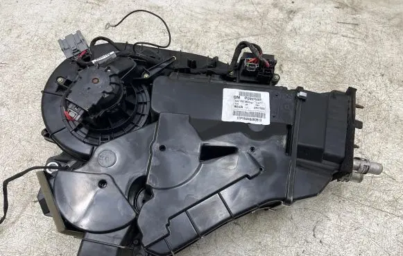 GMC Yukon Interior heater climate box assembly 20972403 DA117004 883267494
