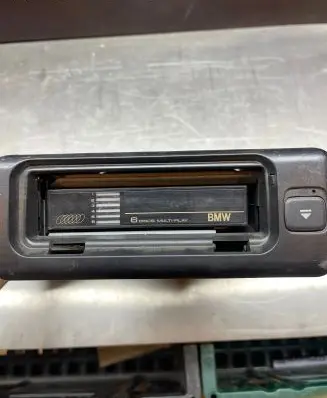 BMW 7 E38 CD/DVD changer 8361058