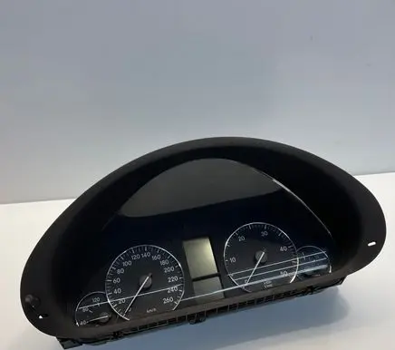 Speedometer (instrument cluster)