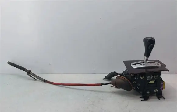 Audi A8 S8 D2 4D Gear shifter/selector 4D0713041