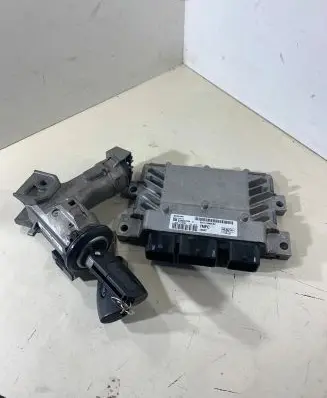 Ford Fiesta Engine ECU kit and lock set BV2112A650EC