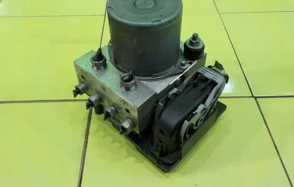 Jaguar XF X250 ABS Pump 0265236279