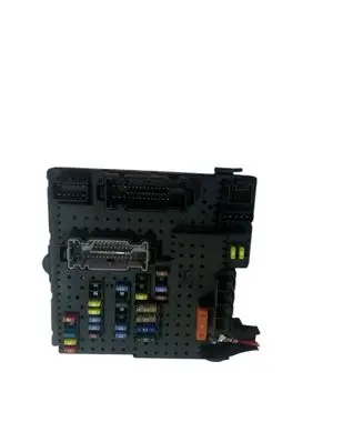 Volvo XC90 Fuse module 30786646 28080156
