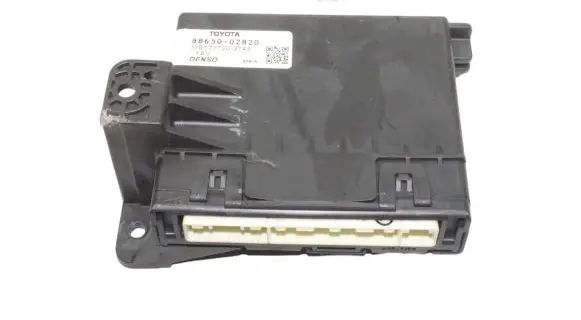 Toyota Auris 150 Climate control unit 8865002820 MB1777003743