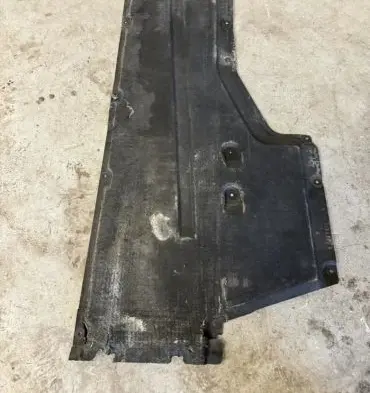 BMW M8 F91 F92 G14 G15 Center/middle under tray cover 7374686 8079354