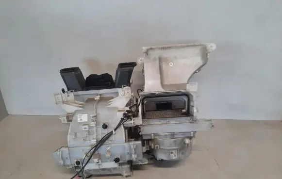 Toyota Yaris Interior heater climate box assembly 