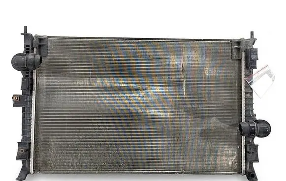 Peugeot 308 SW Coolant radiator 9809141780