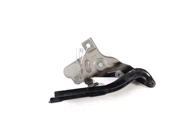 Engine bonnet/hood hinges