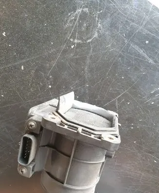 Mitsubishi Pajero Mass air flow meter E5T08071 4821203