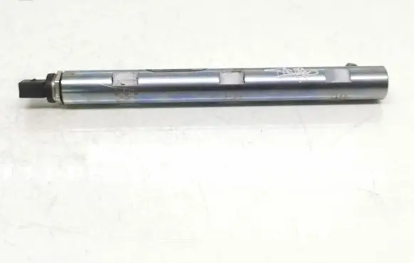 BMW 5 E60 E61 Fuel main line pipe 7809129 0445214184 780912902