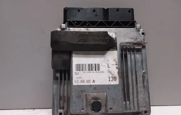 Audi A4 S4 B8 8K Engine control unit/module 03L906022JN 0281015318