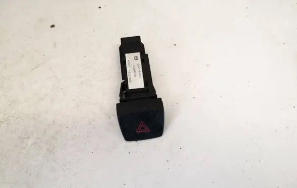 Mazda 2 Hazard light switch d651664h0