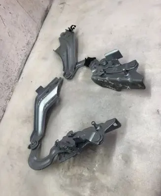 Mercedes-Benz C W206 Engine bonnet/hood hinges A2068803901
