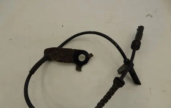 Mini One - Cooper F56 F55 ABS rear brake sensor 6850762