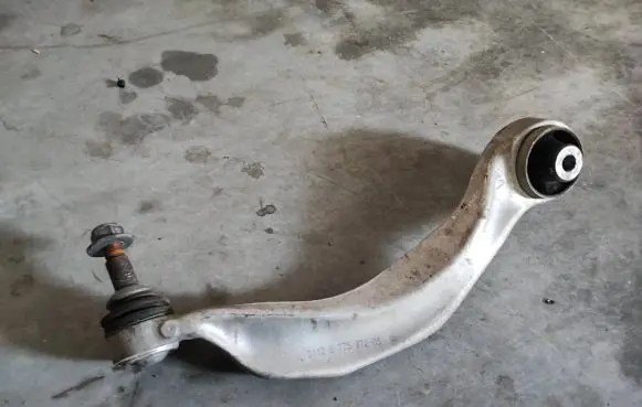 BMW 6 F06 Gran coupe Front lower control arm/wishbone 6775972