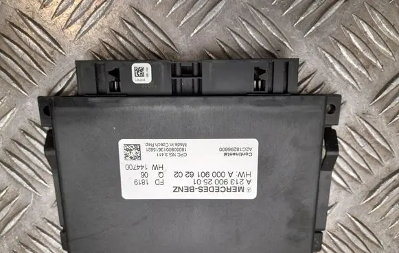 Mercedes-Benz E W213 Gearbox control unit/module A2139002501