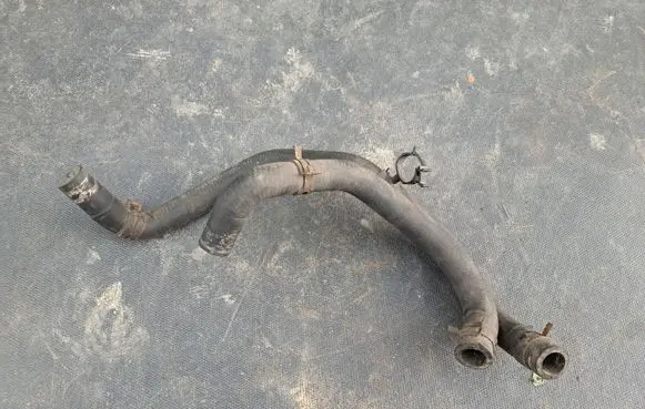 Suzuki Vitara (ET/TA) Coolant pipe/hose 121036B