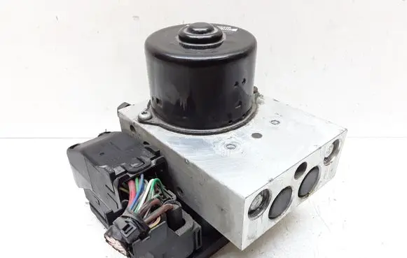 Volvo XC90 ABS Pump 30793445