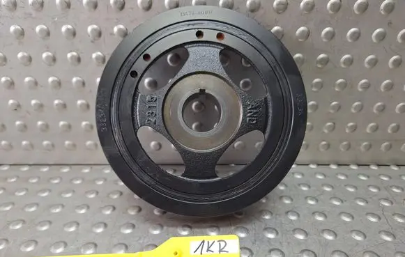 Toyota Aygo AB40 Crankshaft pulley S27730201 134700Q012 1KR
