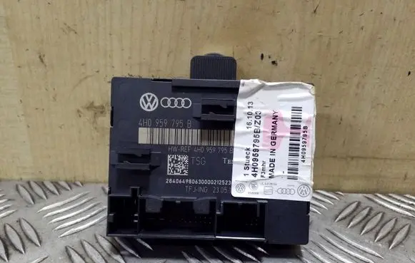 Volkswagen Touareg II Door control unit/module 4H0959795B