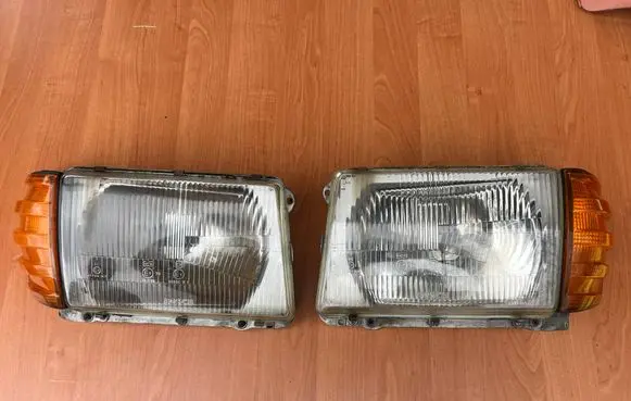 Mercedes-Benz SLC C107 Headlight/headlamp 0301053100 0301053101