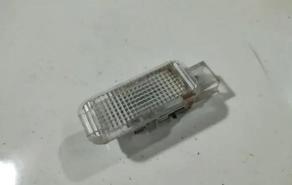 Skoda Octavia Mk2 (1Z) Other interior light 7B0947415