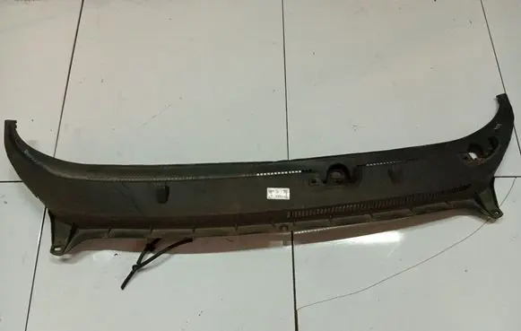Wiper trim