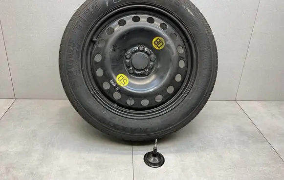 Ford Kuga II R17 spare wheel 