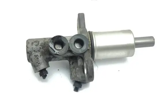 Volkswagen PASSAT B5.5 Master brake cylinder