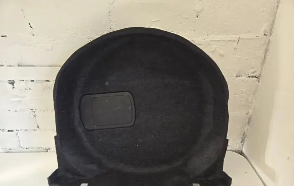 BMW X7 G07 Spare wheel section trim 5A01831