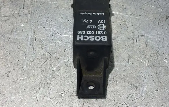 Fiat Ducato Glow plug pre-heat relay 0281003039