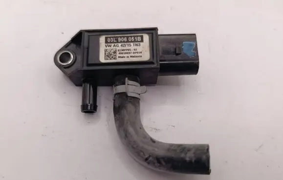 Audi A4 S4 B9 Exhaust gas pressure sensor 03L906051B